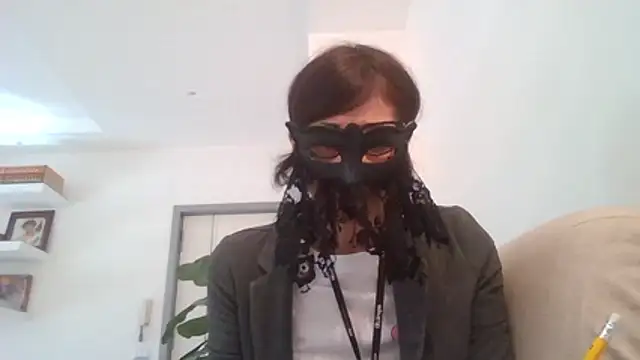 Snapshot of HelenTiAscolta chatting on 05-09-26, 02:22 HelenTiAscolta online show from 05-09-26, 02:22