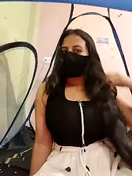 Snapshot of Priya_9945 chatting on 05-15-26, 04:25 Priya 9945 online show from 05-15-26, 04:25