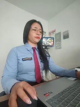 Snapshot of Queen_linda1 chatting on 06-28-26, 12:22 Queen linda1 online show from 06-28-26, 12:22