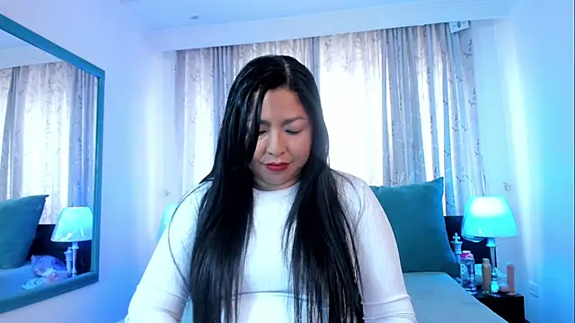 Snapshot of Victoria_kim_lee chatting on 06-21-26, 02:19 Victoria kim lee online show from 06-21-26, 02:19