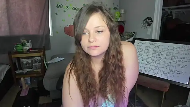 Snapshot of DelilaFields2 chatting on 06-06-26, 08:35 DelilaFields2 online show from 06-06-26, 08:35