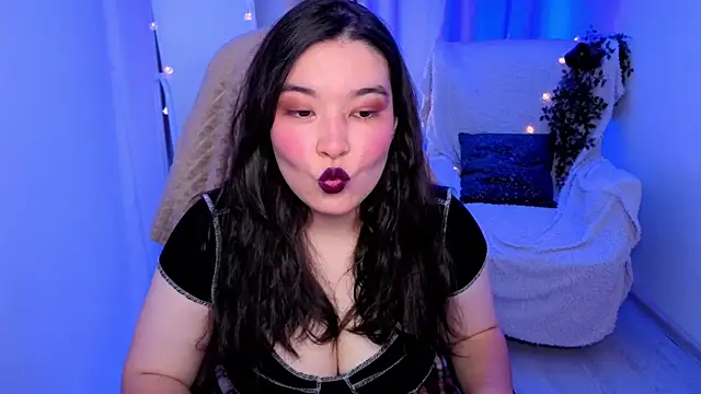 MomoRins online show from 05-27-26, 10:51