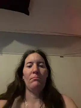 Mini83 online show from 05-02-26, 04:56