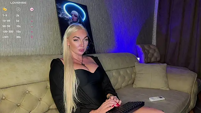 Snapshot of MissJessX chatting on 08-05-26, 08:11 MissJessX online show from 08-05-26, 08:11