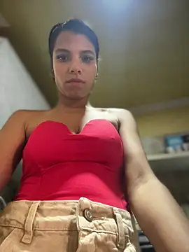 Snapshot of Aimar_LS chatting on 05-25-26, 04:35 Aimar LS online show from 05-25-26, 04:35
