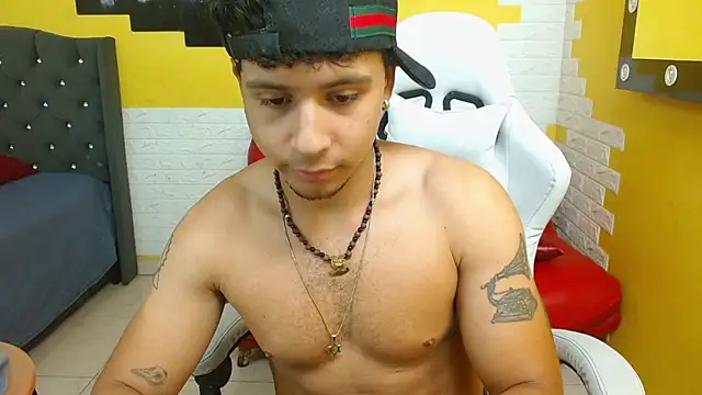 jbarto  online show from 05-11-26, 01:22