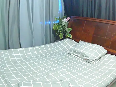 Snapshot of Hannah_Luxxx chatting on 06-02-26, 12:29 Hannah Luxxx online show from 06-02-26, 12:29