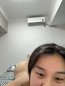 NiNa5203 online show from 05-11-26, 04:04