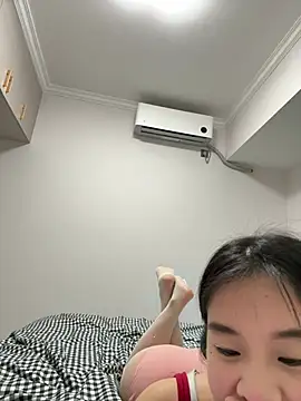 NiNa5203 online show from 05-12-26, 05:04