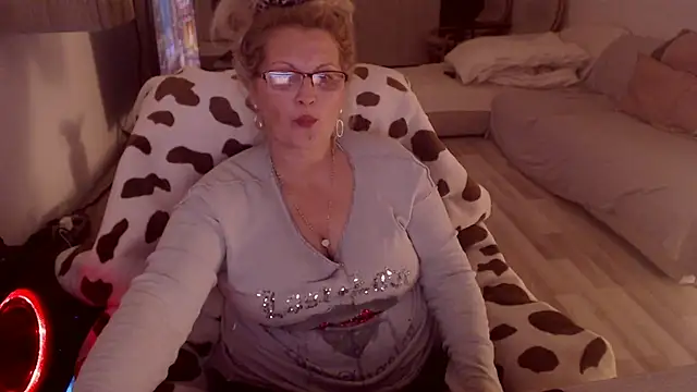 Divineblond online show from 01-12-26, 11:32