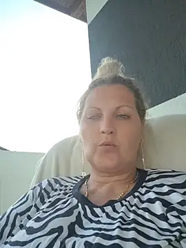 Divineblond online show from 05-31-26, 06:04