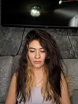 AshleyyHall online show from 07-21-26, 04:37