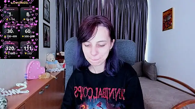 Snapshot of MiniLysii chatting on 07-30-26, 05:39 MiniLysii online show from 07-30-26, 05:39
