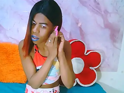 Snapshot of EbonySweetPeach chatting on 05-15-26, 06:09 EbonySweetPeach online show from 05-15-26, 06:09