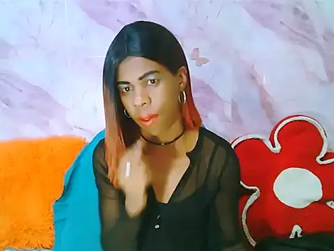Snapshot of EbonySweetPeach chatting on 05-17-26, 05:31 EbonySweetPeach online show from 05-17-26, 05:31