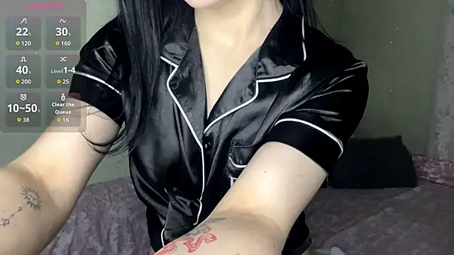Snapshot of Madisonlovx chatting on 06-18-26, 07:29 Madisonlovx online show from 06-18-26, 07:29