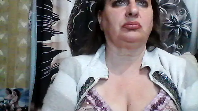 LoaqLovew online show from 05-16-26, 09:17