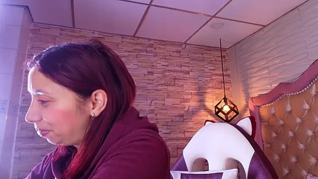 Snapshot of stephaniesun_ chatting on 07-02-26, 12:44 stephaniesun online show from 07-02-26, 12:44
