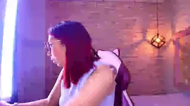 Snapshot of stephaniesun_ chatting on 07-15-26, 12:54 stephaniesun online show from 07-15-26, 12:54