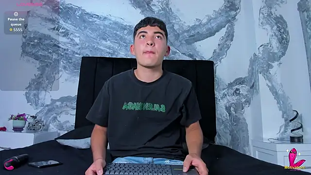 DylanBrownn  online show from 04-29-26, 08:37