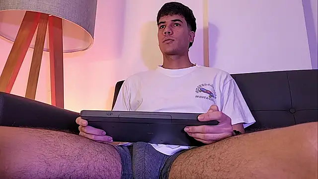 Derek stud  online show from 06-07-26, 04:16