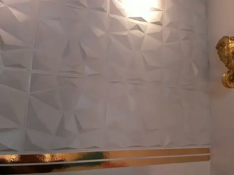 Snapshot of Damii_Doll chatting on 04-28-26, 03:11 Damii Doll online show from 04-28-26, 03:11