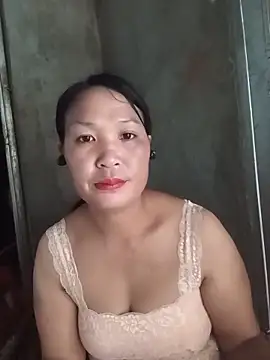 Snapshot of Beola-mi chatting on 06-22-26, 12:35 Beola-mi online show from 06-22-26, 12:35