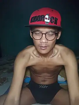Snapshot of ZONK_BOY69 chatting on 06-10-26, 04:39 ZONK BOY69 online show from 06-10-26, 04:39