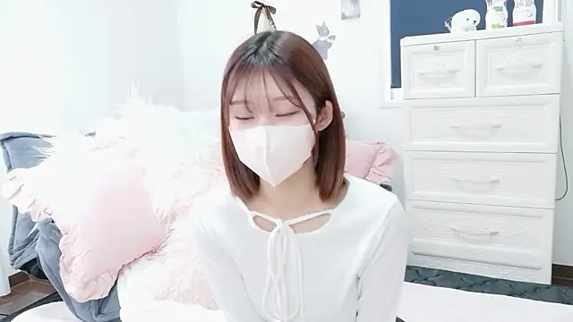 Neko o33 online show from 05-06-26, 04:19
