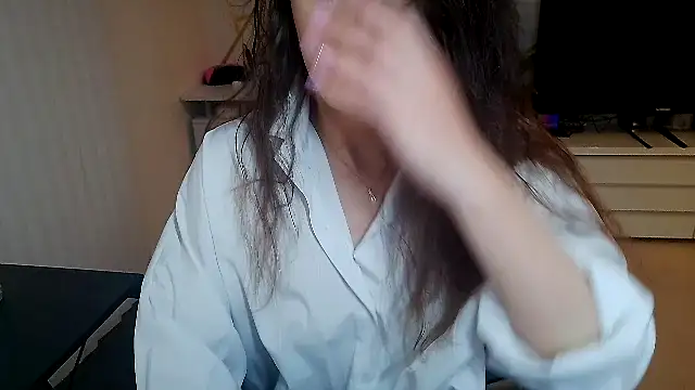 Snapshot of khalessi13 chatting on 05-04-26, 09:33 khalessi13 online show from 05-04-26, 09:33