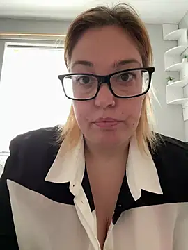 SecretRavenXO online show from 06-12-26, 09:19