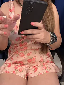 Snapshot of Naughty-Shreenn chatting on 07-22-26, 05:38 Naughty-Shreenn online show from 07-22-26, 05:38