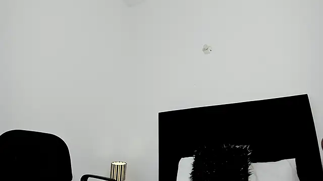 Snapshot of Norma_Rouse chatting on 06-19-26, 01:04 Norma Rouse online show from 06-19-26, 01:04
