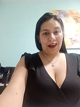Snapshot of lalifriller chatting on 05-19-26, 05:52 lalifriller online show from 05-19-26, 05:52