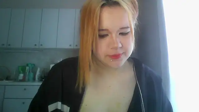 Amanda Mia  online show from 06-24-26, 07:51