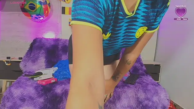 Snapshot of Nyra_Queen chatting on 07-08-26, 03:11 Nyra Queen online show from 07-08-26, 03:11