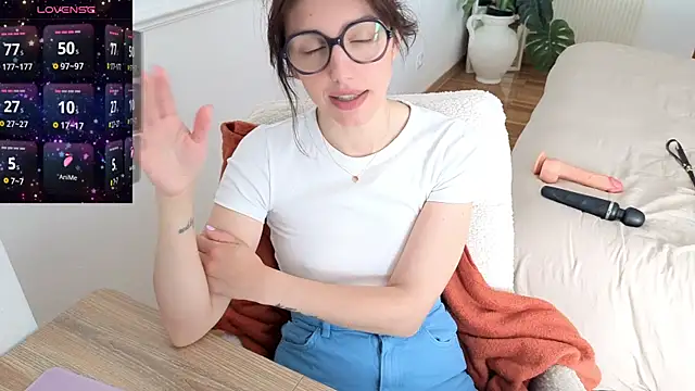 Snapshot of charlieangella chatting on 04-27-26, 06:55 charlieangella online show from 04-27-26, 06:55