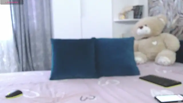 Snapshot of AnnabelleCaramel chatting on 07-13-26, 03:20 AnnabelleCaramel online show from 07-13-26, 03:20