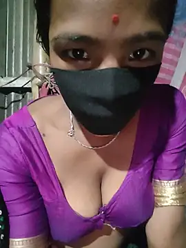 Snapshot of cuty-queen chatting on 06-27-26, 05:51 cuty-queen online show from 06-27-26, 05:51
