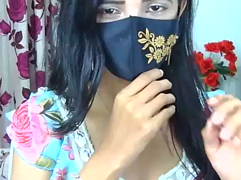 Snapshot of Alina_Nur chatting on 05-17-26, 03:30 Alina Nur online show from 05-17-26, 03:30