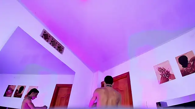 ThiagoSexy005 online show from 06-04-26, 01:00