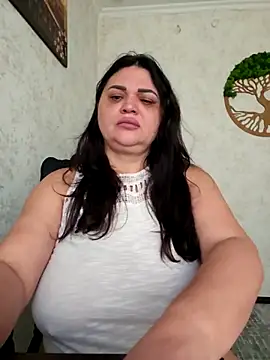 -CUTE-EVVIL- online show from 05-08-26, 05:57