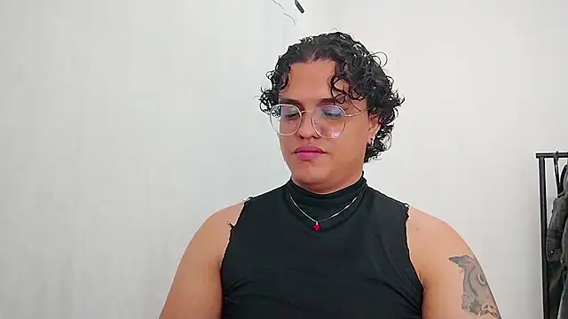 Snapshot of Diane_exotic chatting on 05-03-26, 01:22 Diane exotic online show from 05-03-26, 01:22
