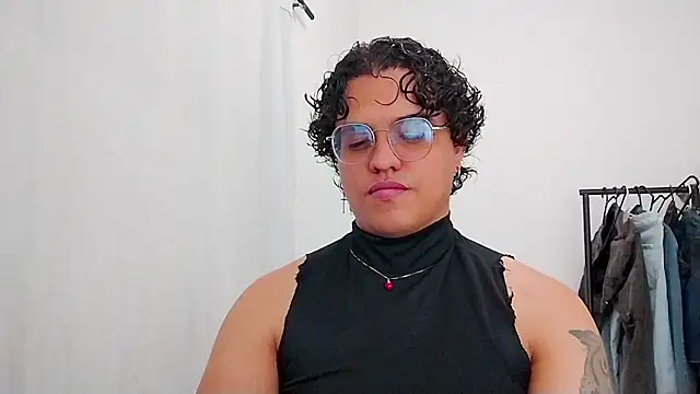 Snapshot of Diane_exotic chatting on 05-05-26, 12:29 Diane exotic online show from 05-05-26, 12:29
