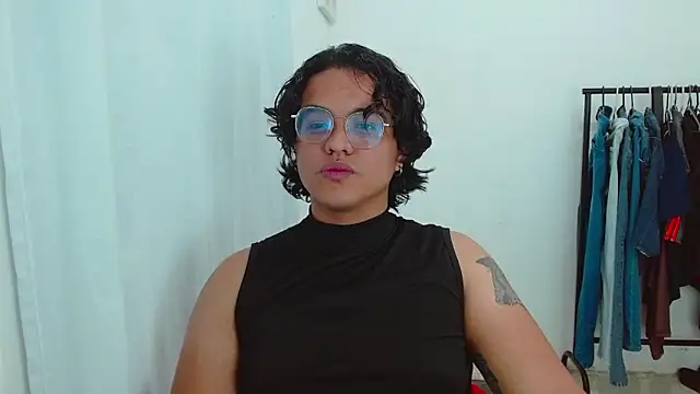 Snapshot of Diane_exotic chatting on 06-10-26, 11:46 Diane exotic online show from 06-10-26, 11:46