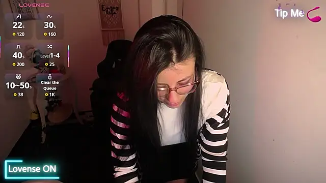 Snapshot of Valeri_bj chatting on 07-27-26, 09:11 Valeri bj online show from 07-27-26, 09:11