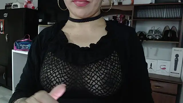 Snapshot of nadia__abaud chatting on 02-02-25, 03:43 nadia abaud online show from 02-02-25, 03:43