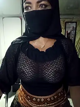 Snapshot of nadia__abaud chatting on 03-12-25, 05:35 nadia abaud online show from 03-12-25, 05:35