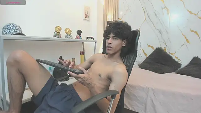 Zayn Fox32 online show from 05-07-26, 07:19