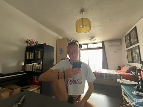 BlondieVelvet online show from 05-17-26, 07:32